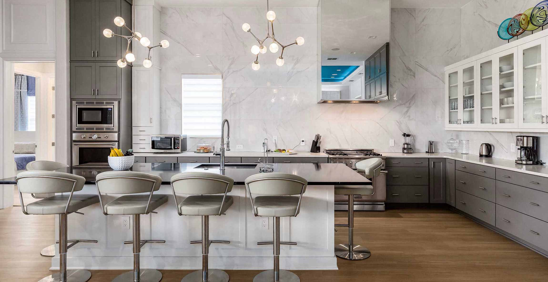kitchen island with 5 stools