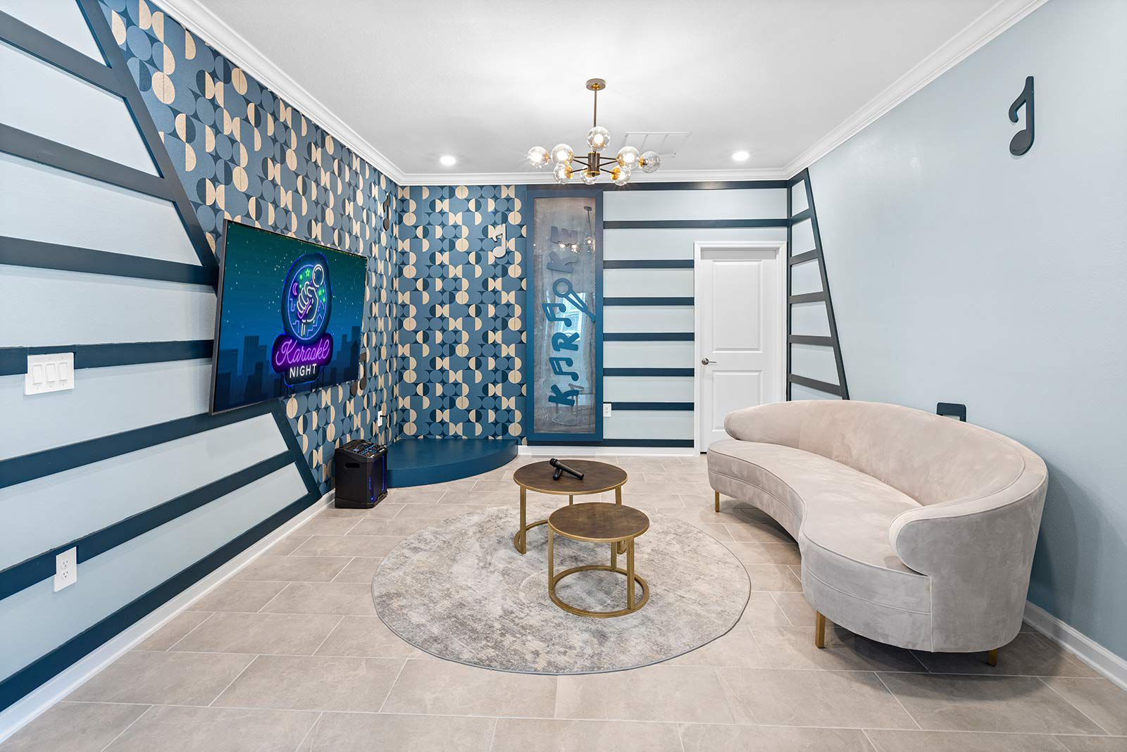 karaoke room with couch