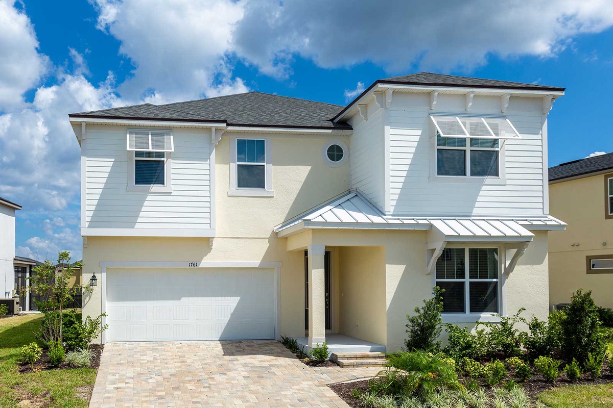 exterior view of 8 bedroom estate