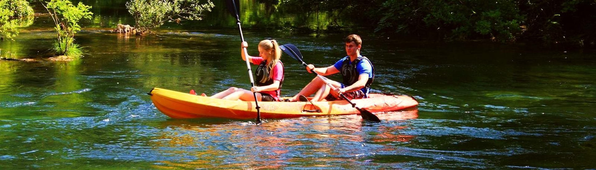 relaxed-kayaking-on-the-cetina-river-adventure-omis-cover